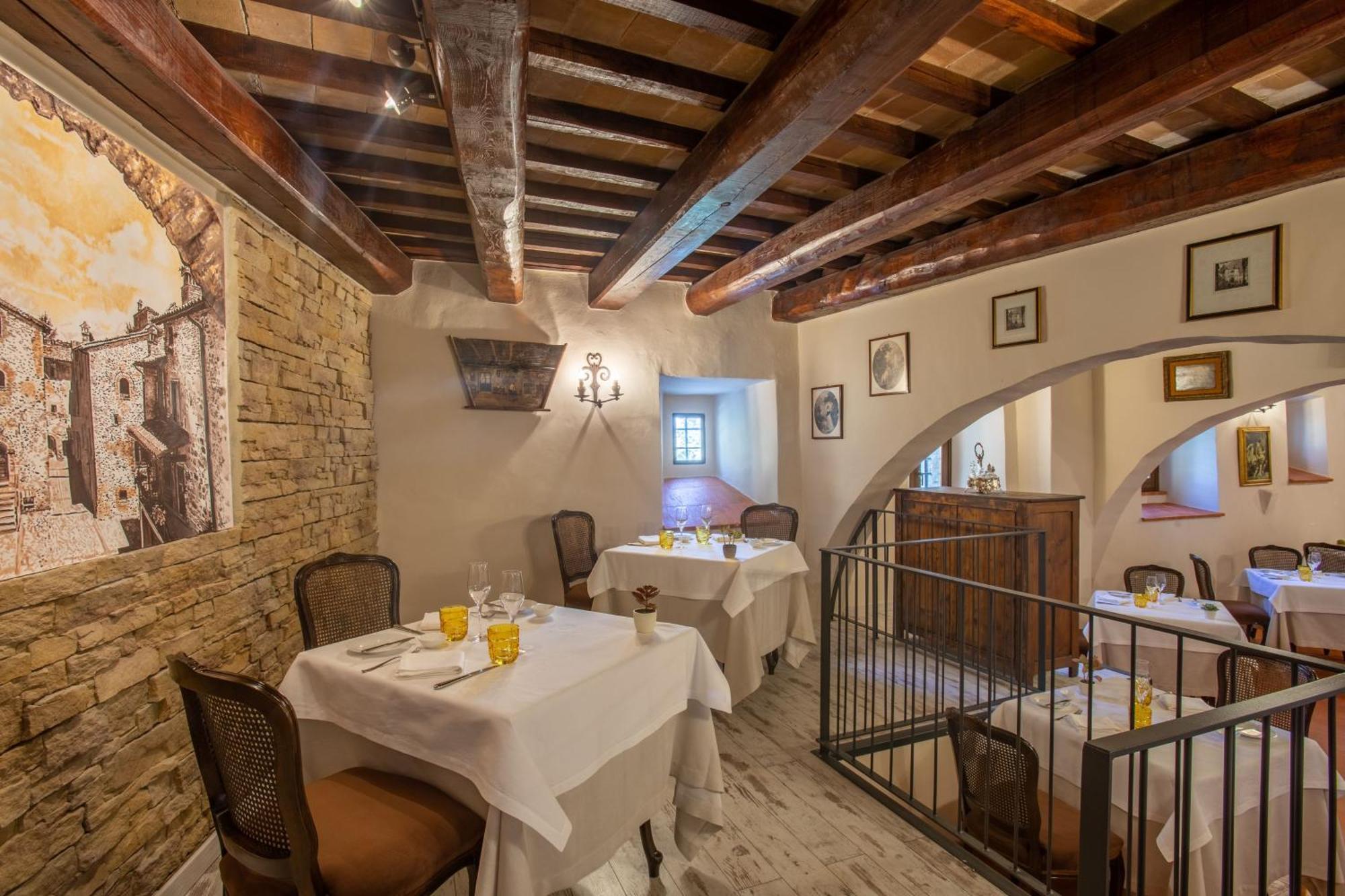 Borgo Petroro Hotel Todi Exterior photo