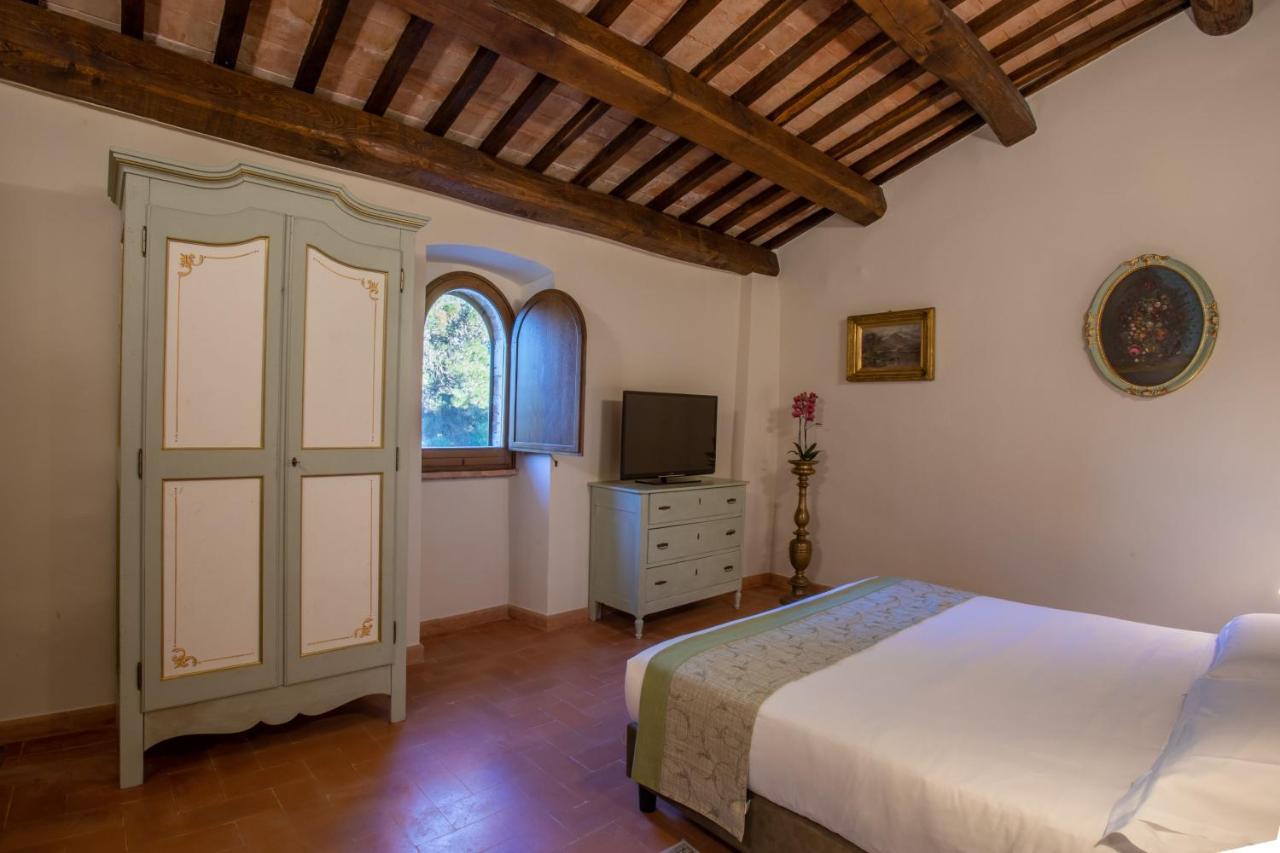 Borgo Petroro Hotel Todi Exterior photo