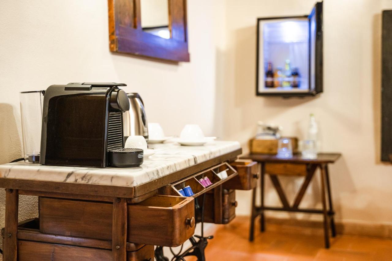 Borgo Petroro Hotel Todi Exterior photo