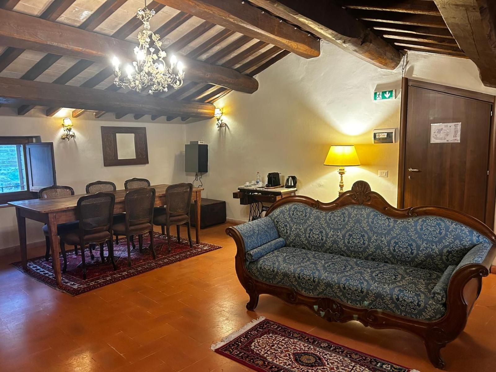Borgo Petroro Hotel Todi Exterior photo